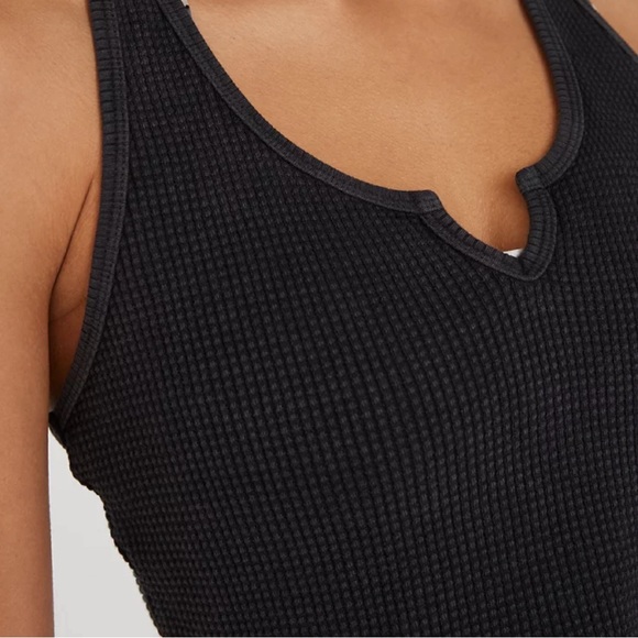 OFFLINE By Aerie Wow! Waffle cropped tank in white size S - Picture 5 of 9